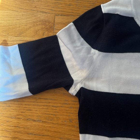 Tommy Hilfiger - Picture 6 of 13